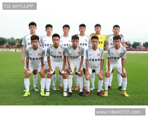 巴西U17与意大利青少年足球队激战正酣精彩对决引发全球关注 巴西U17与意大利青少年足球队激战正酣精彩对决引发全球关注