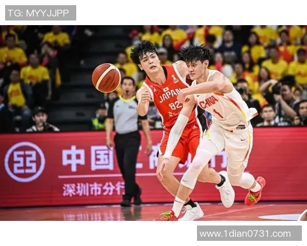 曾凡博的篮球梦想之路：从校园到职业赛场的蜕变与挑战