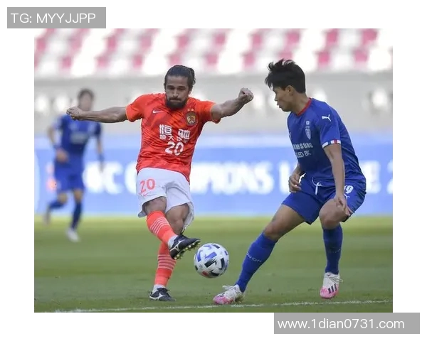 恒大与水原首发阵容对比分析揭示双方战术布局与球员特点