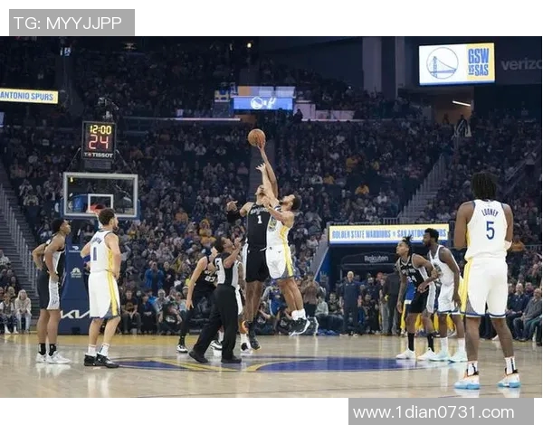 马刺主场迎战勇士期待一场精彩的对决与激烈的竞争